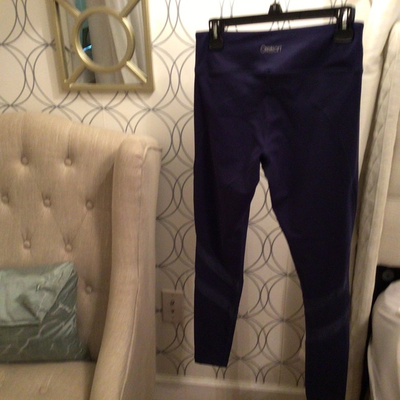 Navy blue, size medium Ongasoft leggings - Picture 2 of 4